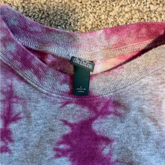 Super cozy target tie-dye crewneck! - Picture 2 of 2